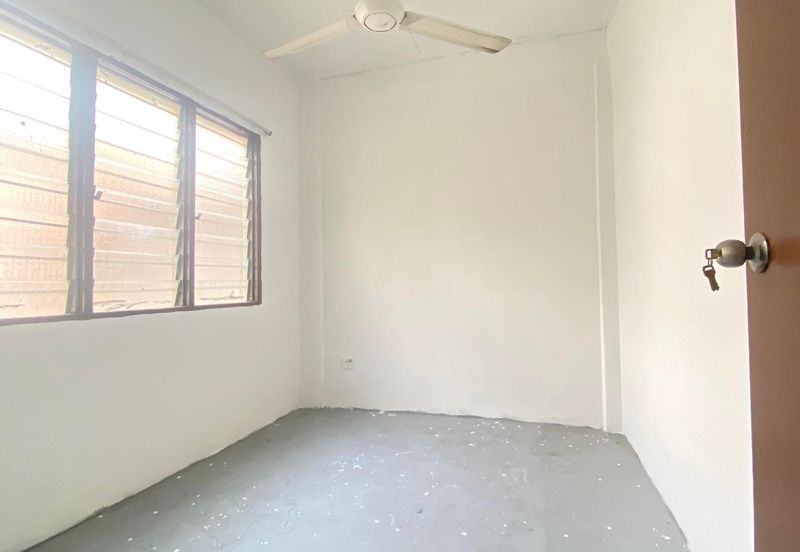 Flat PKNS, Seksyen 7