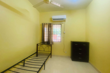 Corner House Bukit Jelutong 