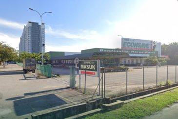 Pusat Perdagangan Alam Jaya