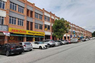 Jalan Pulau Lumut P U10/P @ Alam Budiman