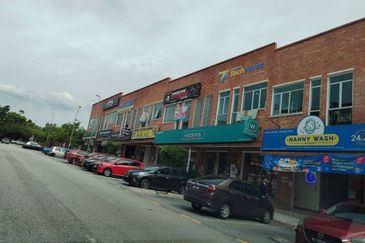 Jalan Pulau Lumut P U10/P @ Alam Budiman