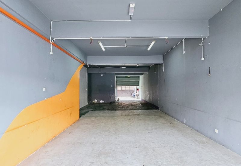 Pusat Niaga Astana Alam 2