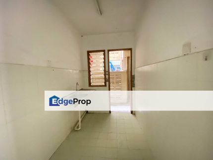 Pusat Komersial Apartment Seksyen 7 Shah Alam , Selangor, Shah Alam