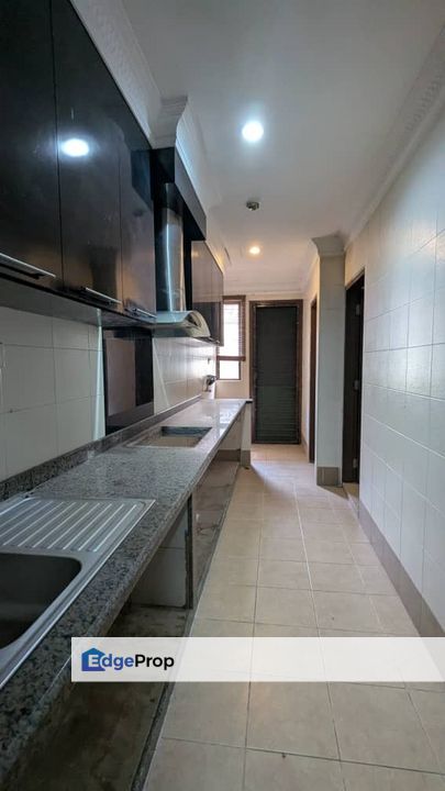 Lagenda 1 @ Bukit Jelutong Shah Alam Gated & Guarded with 5 Bedrooms, Selangor, Shah Alam