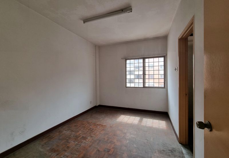 Seri Tanjung Apartment (Rose Court)