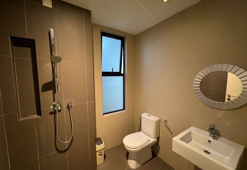 Renai Jelutong Residences