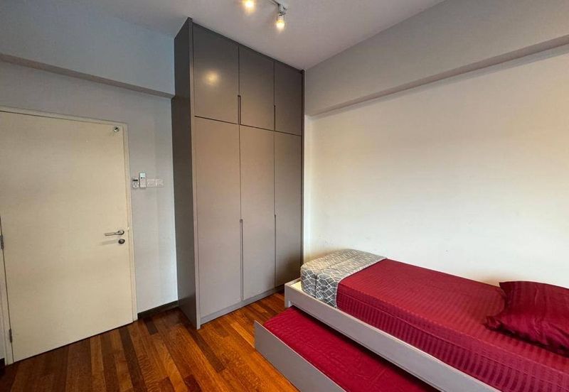 Renai Jelutong Residences