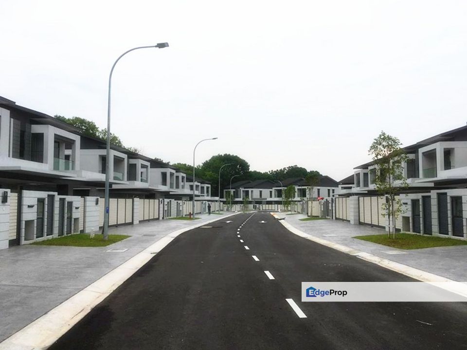 Freehold Villa 22 Bukit Rimau Shah Alam Selangor, Selangor, Shah Alam