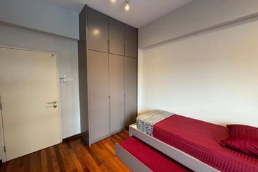 Renai Jelutong Residences