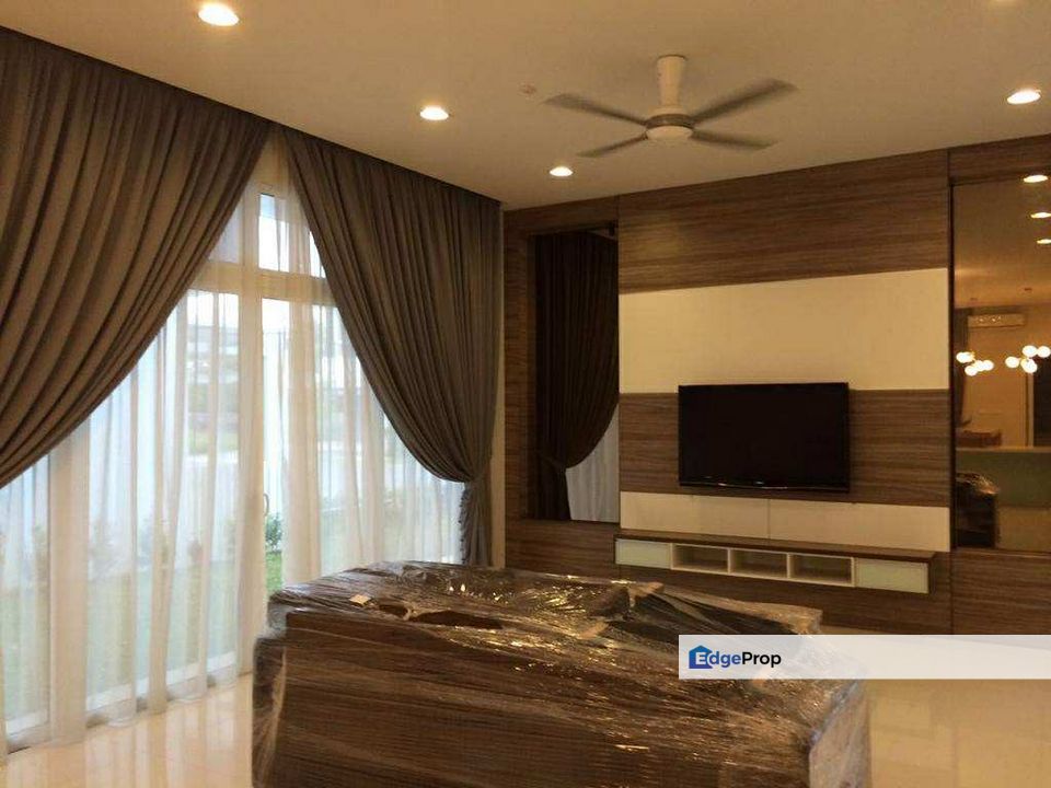 Hilltop Bungalow Sunway Rymba Hills Sunway Damansara  Full FURNISHED with Gated & Guarded , Selangor, Sunway Damansara
