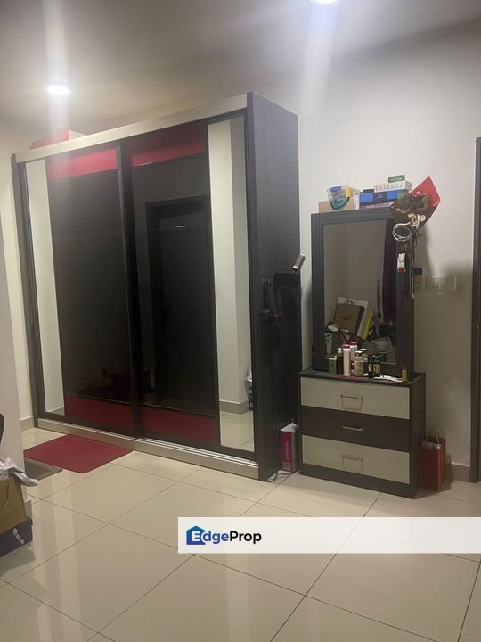 V-Residensi 2 Seksyen 22 Shah Alam FULL FURNISH with 2 Carparks, Selangor, Shah Alam