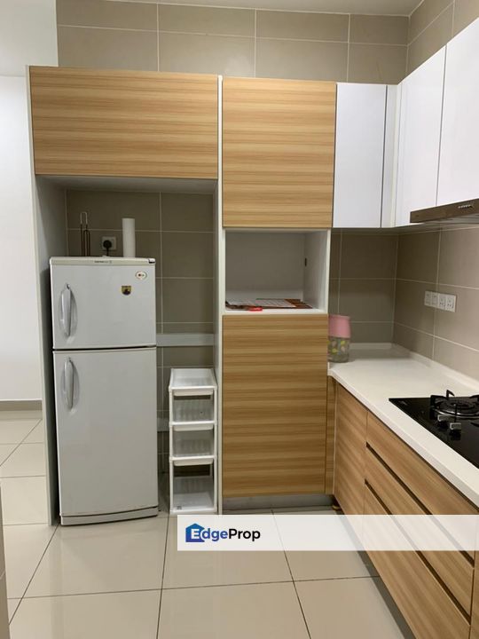 V-Residensi 2 Seksyen 22 Shah Alam FULL FURNISH with 2 Carparks, Selangor, Shah Alam