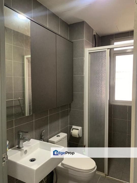 V-Residensi 2 Seksyen 22 Shah Alam FULL FURNISH with 2 Carparks, Selangor, Shah Alam