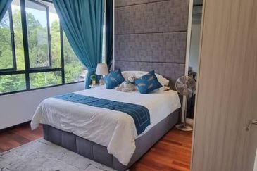 Renai Jelutong Residences