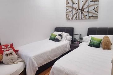 Renai Jelutong Residences