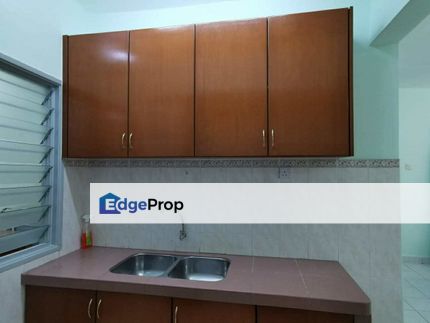 Partial Furnish Pelangi Dmsara Condo by Emily, Selangor, Kota Damansara