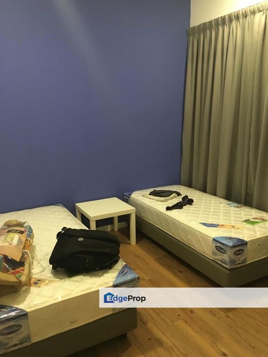 Utropolis Suites Glenmarie Shah Alam Full Furnish with 3 Bedrooms, Selangor, Shah Alam