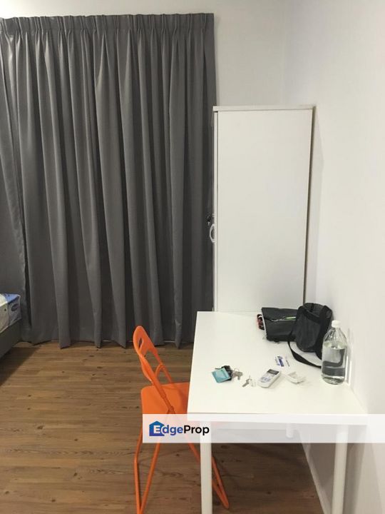 Utropolis Suites Glenmarie Shah Alam Full Furnish with 3 Bedrooms, Selangor, Shah Alam