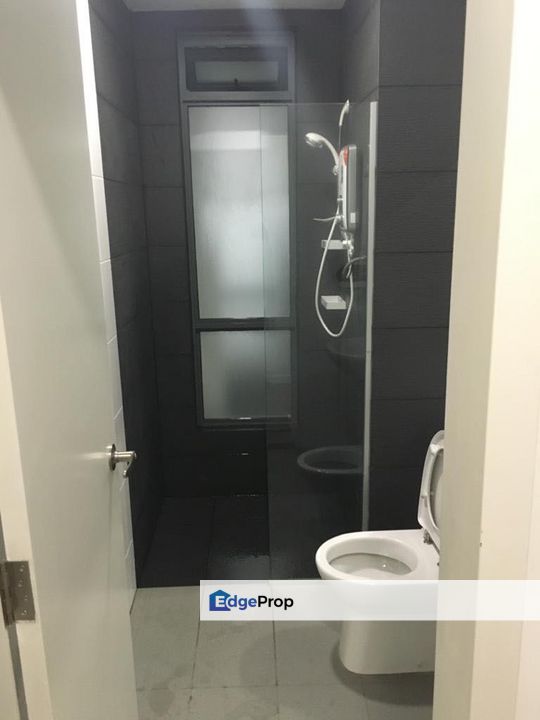 Utropolis Suites Glenmarie Shah Alam Full Furnish with 3 Bedrooms, Selangor, Shah Alam