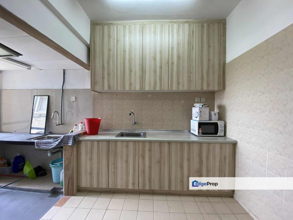 Sri Mahligai, Seksyen 9 Shah Alam, Selangor Partial Furnished, Selangor, Shah Alam