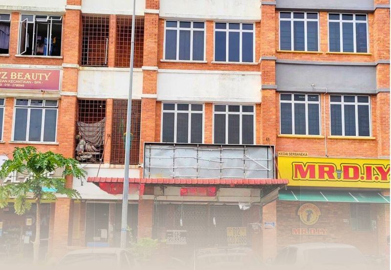 Jalan Pulau Lumut P U10/P @ Alam Budiman