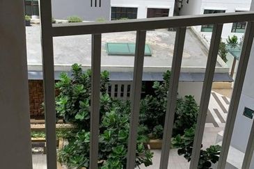 D'Summit Residences @ Kempas Utama