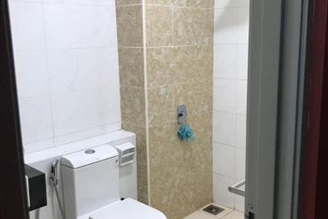 D'Summit Residences @ Kempas Utama