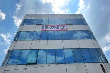 Johor Bahru, Johor, Wisma / Office Building, 4 Storey @ Jalan Susur - 3 Mins to JBCC, Facing Main Road, FOR RENT!