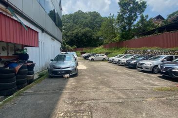 Johor Bahru, Johor, Wisma / Office Building, 4 Storey @ Jalan Susur - 3 Mins to JBCC, Facing Main Road, FOR RENT!