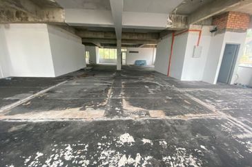 Johor Bahru, Johor, Wisma / Office Building, 4 Storey @ Jalan Susur - 3 Mins to JBCC, Facing Main Road, FOR RENT!