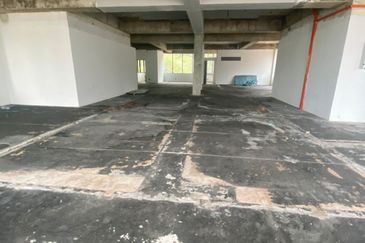 Johor Bahru, Johor, Wisma / Office Building, 4 Storey @ Jalan Susur - 3 Mins to JBCC, Facing Main Road, FOR RENT!