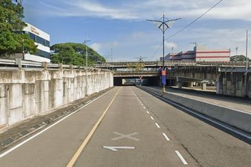 Johor Bahru, Johor, Wisma / Office Building, 4 Storey @ Jalan Susur - 3 Mins to JBCC, Facing Main Road, FOR RENT!