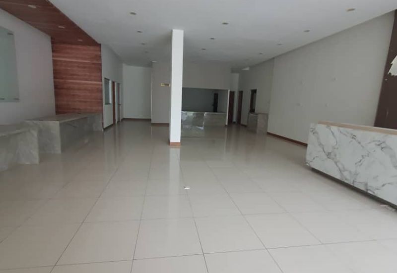 Bandar Seri Alam, Masai - 4 Storey Shoplot, Below Market Value, FOR SALE !