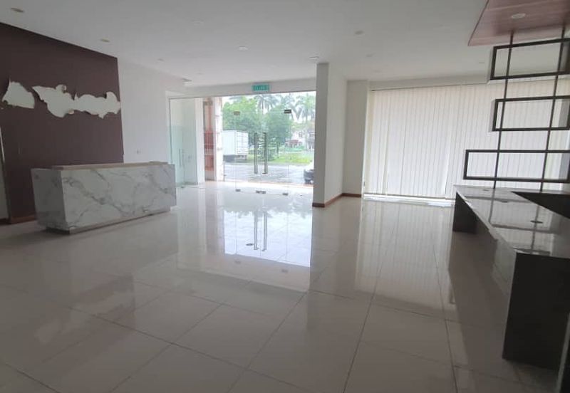 Bandar Seri Alam, Masai - 4 Storey Shoplot, Below Market Value, FOR SALE !