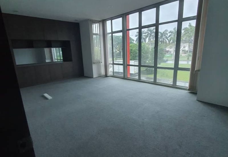 Bandar Seri Alam, Masai - 4 Storey Shoplot, Below Market Value, FOR SALE !