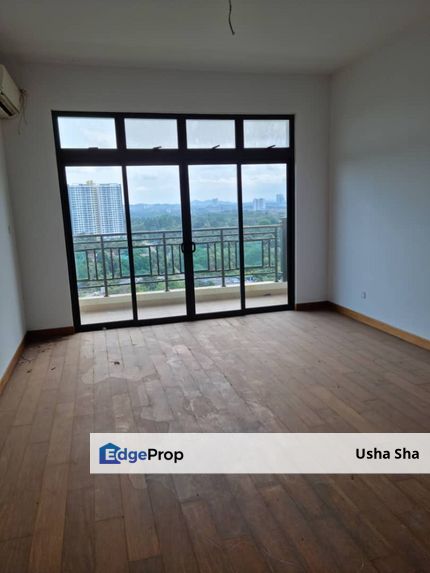 Laguna Heights, Service Residence @ Taman Laguna - Very Big Unit FOR SALE !, Johor, Johor Bahru
