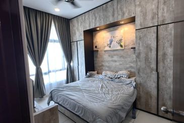 D'Summit Residences @ Kempas Utama