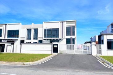 Taman Ekoperniagaan 2 @ Senai Airport City - 1.5 Storey Semi Detached Factory, Best Investment Unit, FOR SALE !