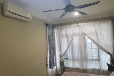 Golden Sands Seaview Residence