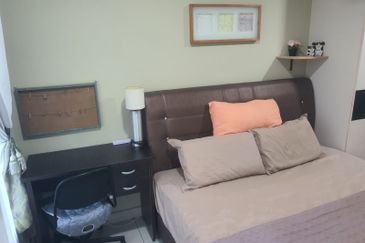 Golden Sands Seaview Residence