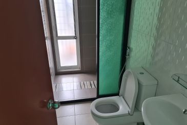 The Zest @ Kinrara 9