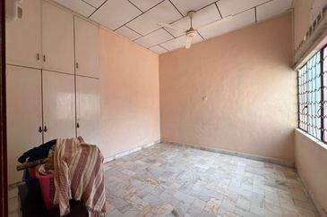 Taman Sunrise Park, Kluang - Single Storey Semi D, FOR SALE !