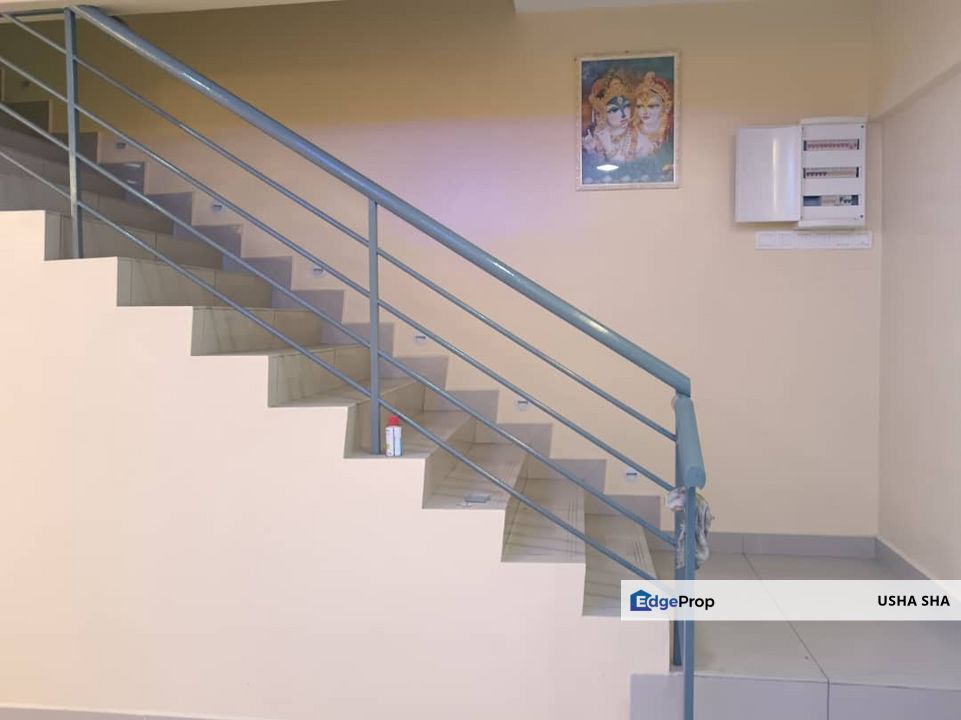 Taman Semenyih Mewah, Fasa 3 - Double Storey Renovated Terrace For Best Selling Price!, Selangor, Semenyih
