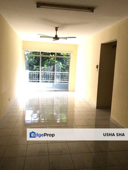 Tampoi, Tampoi Indah, Sri Akasia Apartment @ Tampoi Indah - Low Floor Apartment, Walking Distance to KipMart / Bus Stop, FOR SALE, Johor, Tampoi