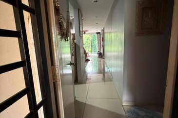 Larkin Residence (Phase Three) - Low Floor Furnished Apartment, FOR RENT !