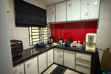 Larkin Residence (Phase Three) - Low Floor Furnished Apartment, FOR RENT !