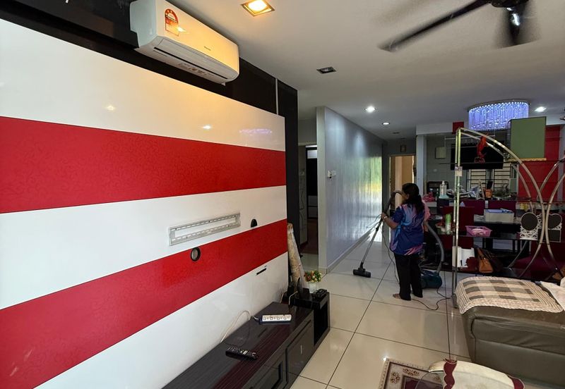 Larkin Residence (Phase Three) - Low Floor Furnished Apartment, FOR RENT !