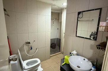 Larkin Residence (Phase Three) - Low Floor Furnished Apartment, FOR RENT !