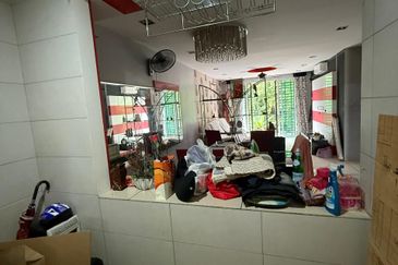 Larkin Residence (Phase Three) - Low Floor Furnished Apartment, FOR RENT !