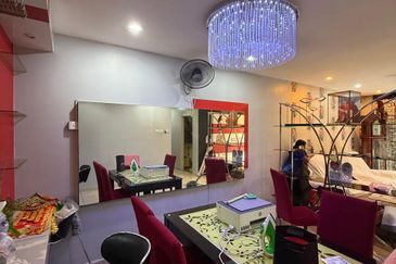 Larkin Residence (Phase Three) - Low Floor Furnished Apartment, FOR RENT !